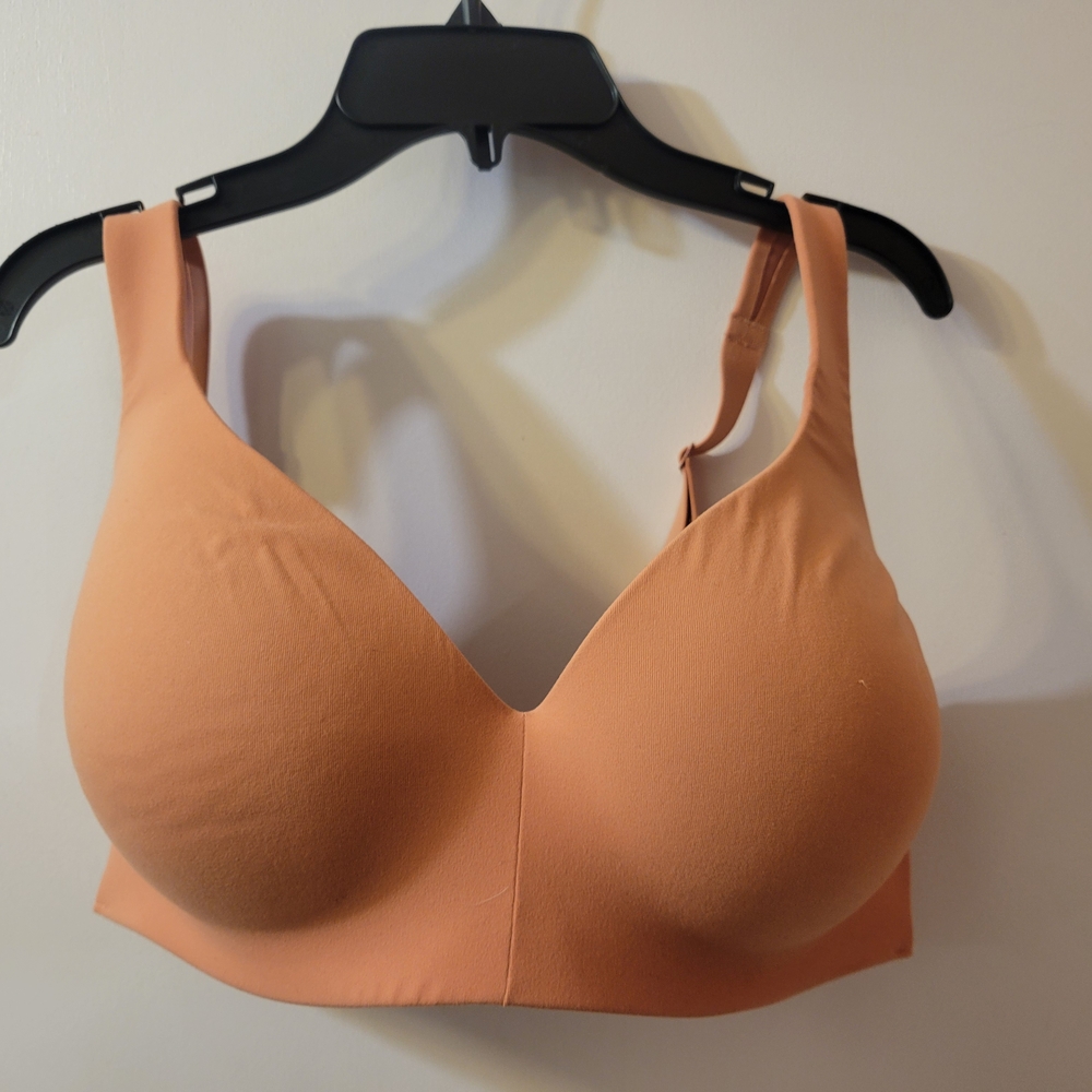 Athleta Tan Full-Coverage Bra with Molded Cups 36Dd